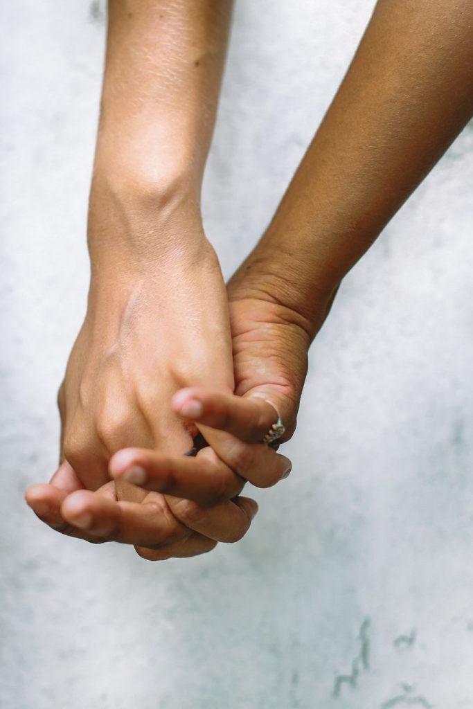Couple enlacé
